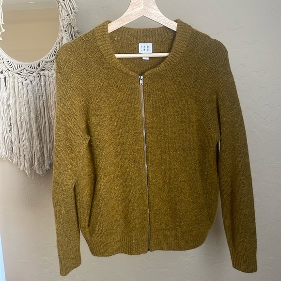 Peyton Jensen XS Cardigan - Picture 1 of 4